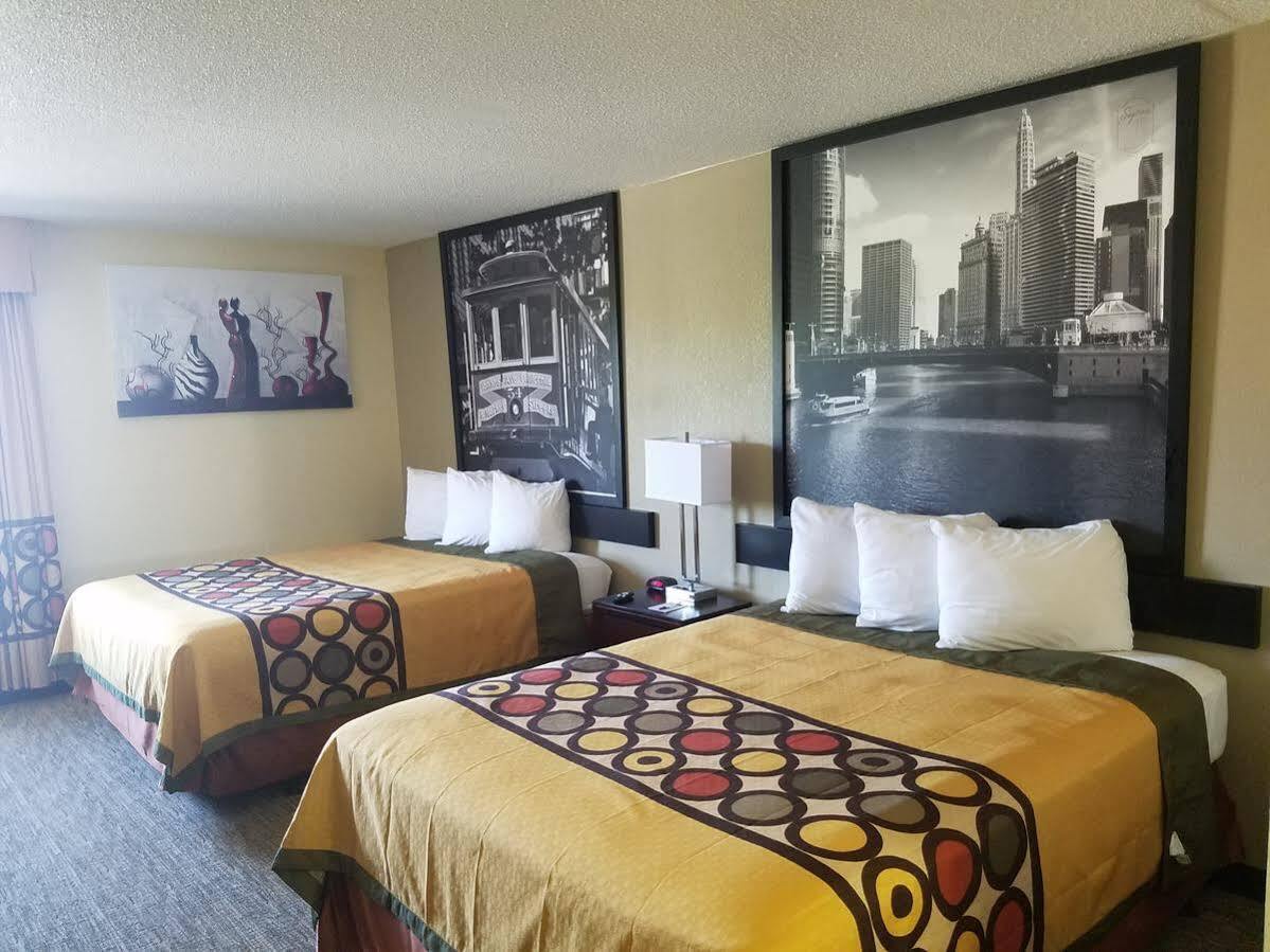 Hotel Super 8 By Wyndham Wichita North Zewnętrze zdjęcie